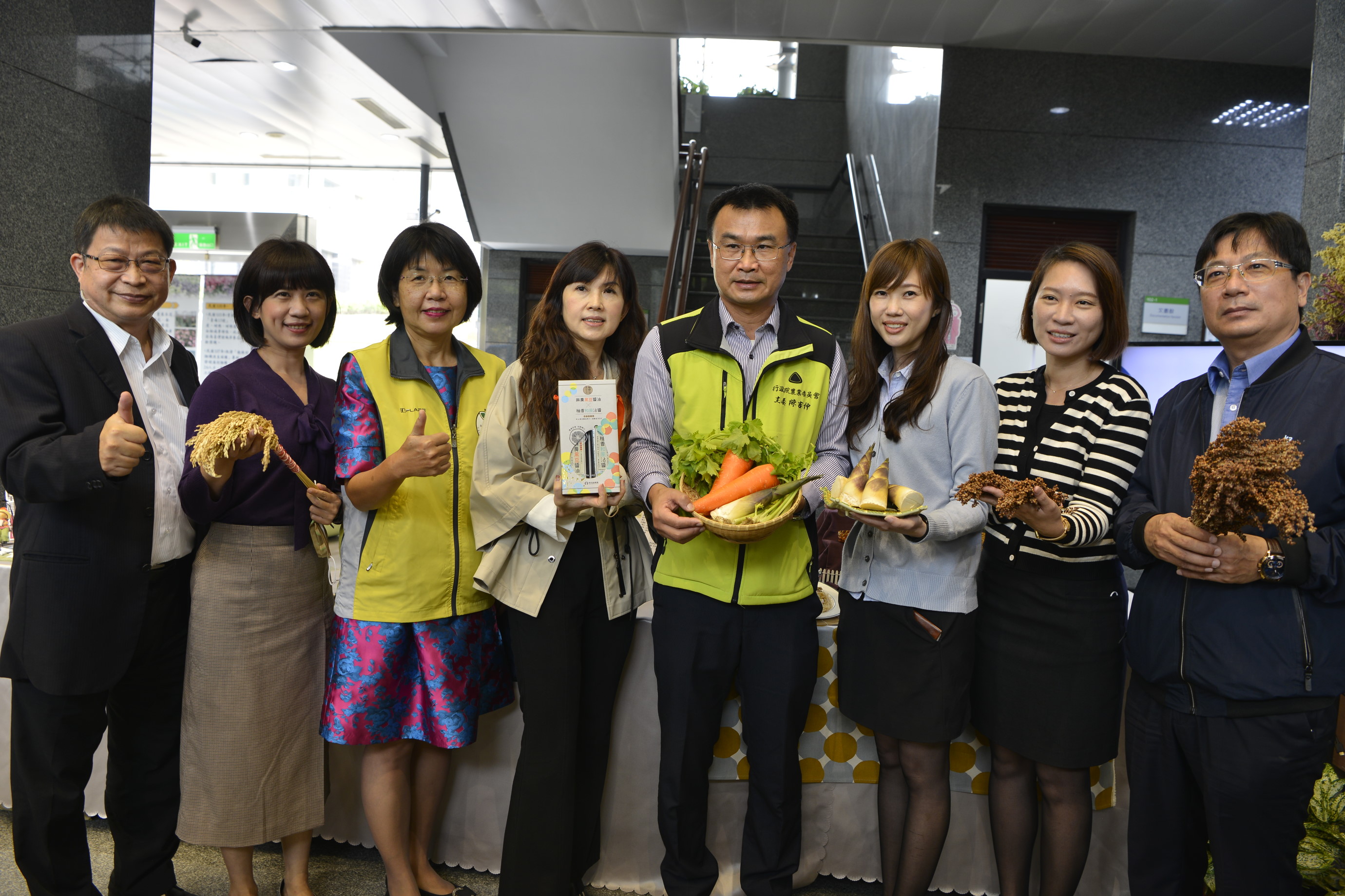 主委與總幹事合照