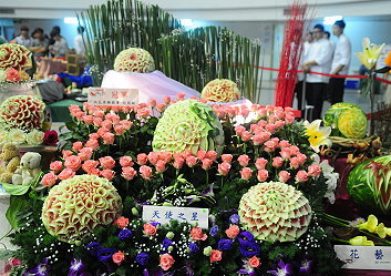 西瓜果雕校園組冠軍