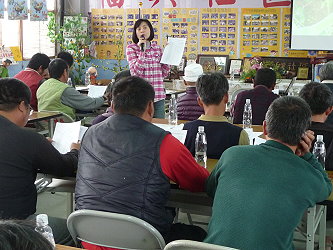 吳雅芳助理研究員解說安全用藥