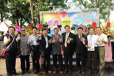 開幕現場長官合影