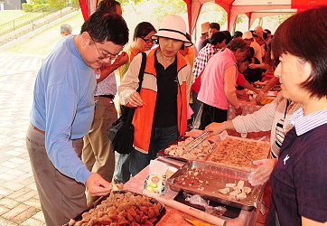 精緻創新的米食及玉米料理點心提供試吃