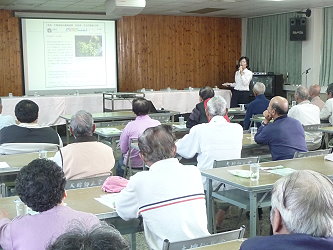 本場黃秀雯助理研究員解說安全用藥