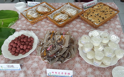 本場提供鳳梨米糆包、鳳梨米奶酪、米製弗卡夏、米蛋糕和米 Q 球等西式米食餐點