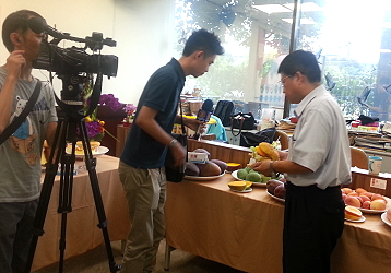 發表會後王場長接受媒體採訪