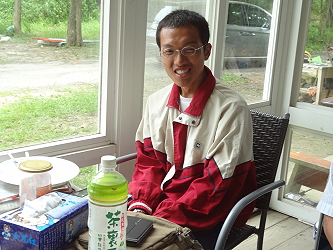 彥仁笑的好開心