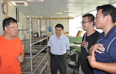 呂育家先生經驗分享植物生長箱運作