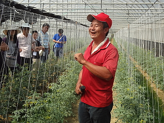 王文成產銷班班長講解設施番茄栽培技巧