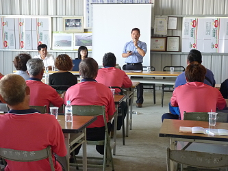 鄭榮瑞副場長說明座談會目的及介紹來賓