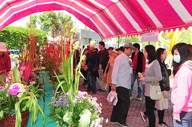 以蔬菜為主角的蔬果花藝設計插花展示，超有特色 