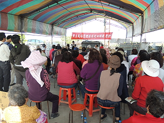 吳昭慧副研究員針對 黑豆正確栽培管理進行講解 