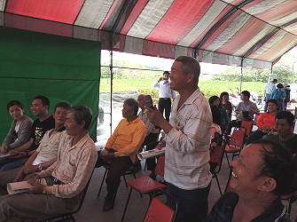 現場農民踴躍提出問題討論