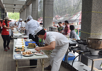 瓜果暨米食料理競賽進行場景