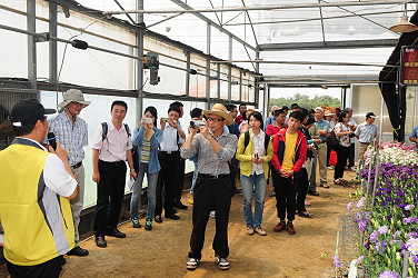 103年洋桔梗賞花會由鄭副場長主持