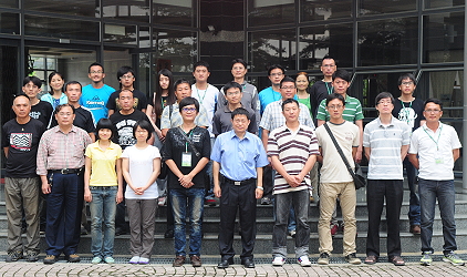 園藝入門班學員與王場長合照