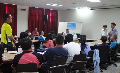 王場長及蔡主任回應青農提問