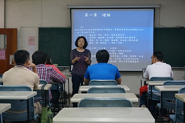 國立嘉義大學馮老師講授「水果果乾烘焙應用」