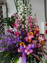 觀摩會會場到處可見以風鈴花為主題的花藝設計