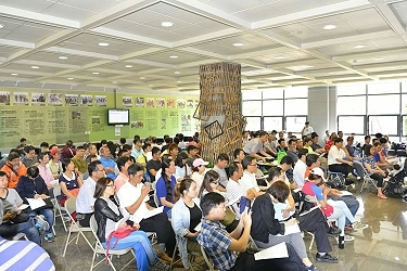 開闢推廣課大廳為第二會場