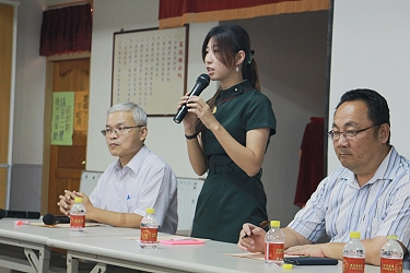 柳營區農會陳右欣總幹事強調在配合政府新政策的推動同時一定也會維護農民的權益