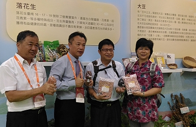 翁副主委及張致盛處長肯定本場研發成果