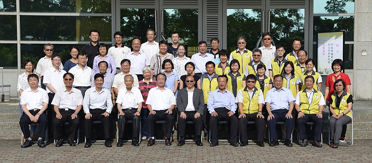 林聰賢主委、農委會長官與兩機關主管合影