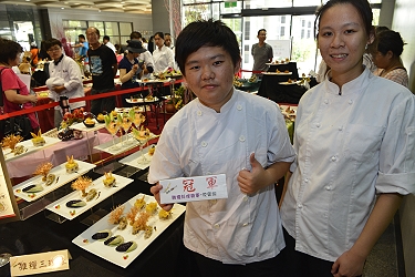 料理校園組冠軍 - 唐盈瑩、胡仕君