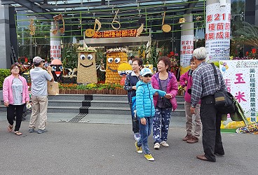 主題區參觀人潮絡繹不絕