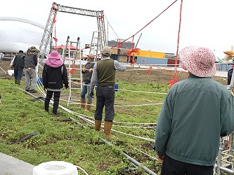 1/30 拉設吊橋扶手線材