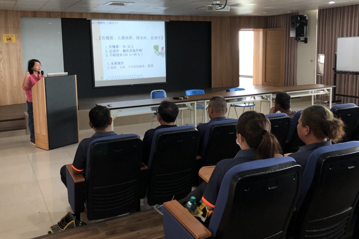 黃圓滿副研究員授課