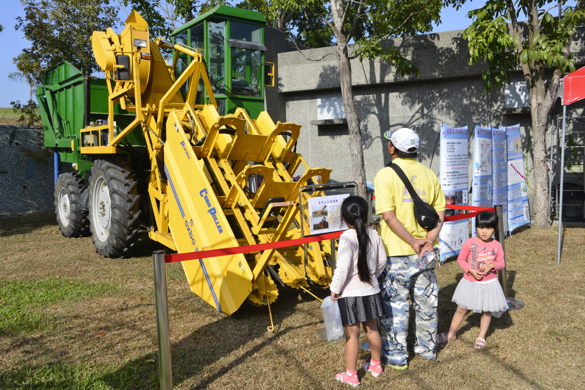 玉米採收機展示