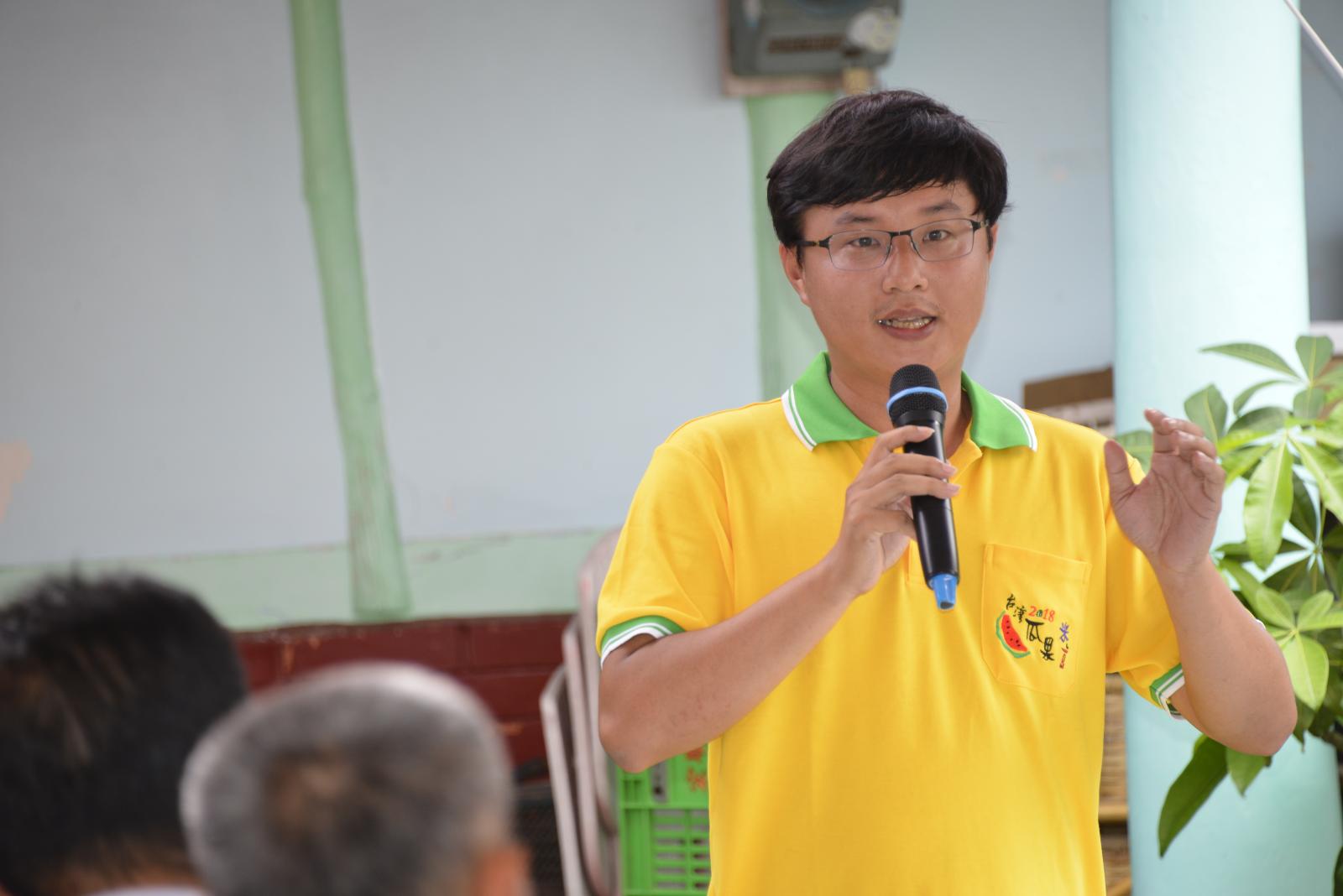 本場果樹研究室周書立先生講解龍眼栽培技術