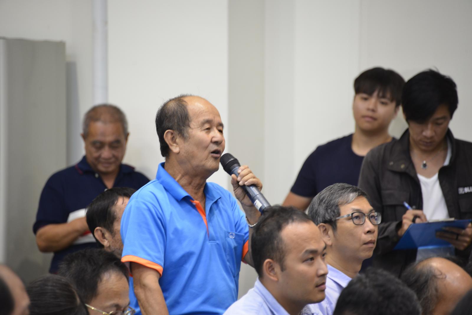 農民提問希望政府協助解決農水路不良問題