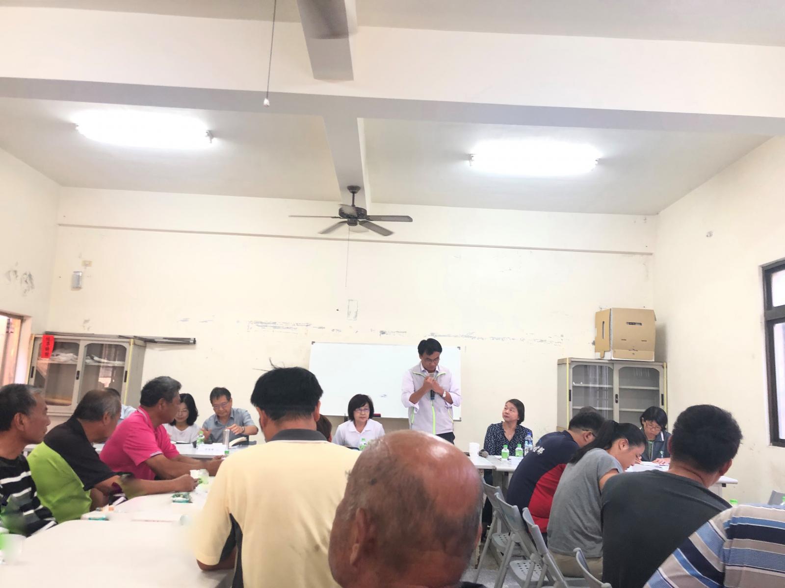 陳吉仲主委於座談會中說明目前臺灣的農業政策