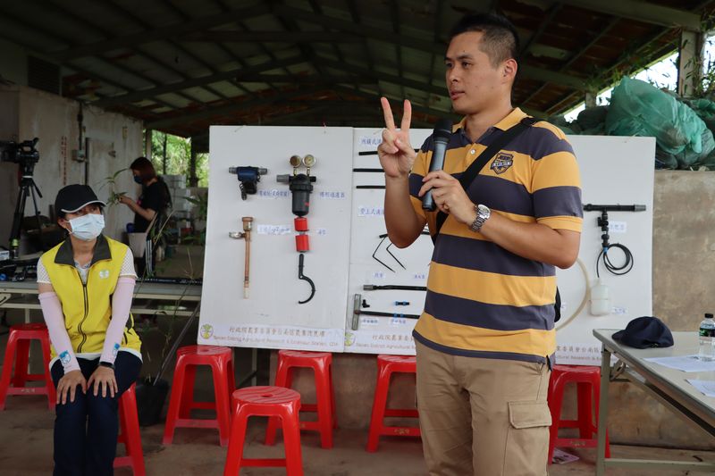 農田水利署嘉南管理處灌溉技術推廣中心顏傳祐股長說明說明管路灌溉設施補助申請規則及注意事項