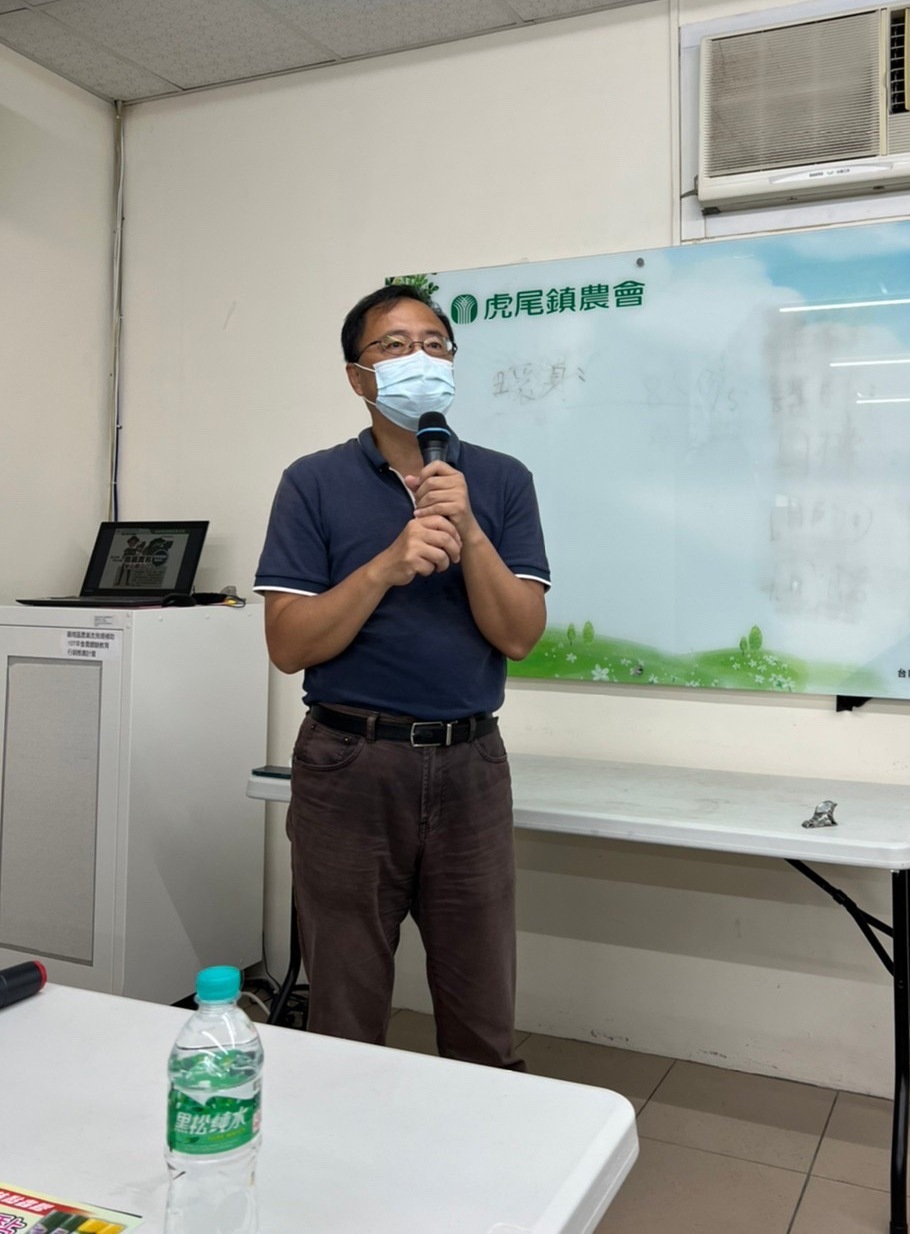 陳昇寬副研究員講解蟲害整合性防治