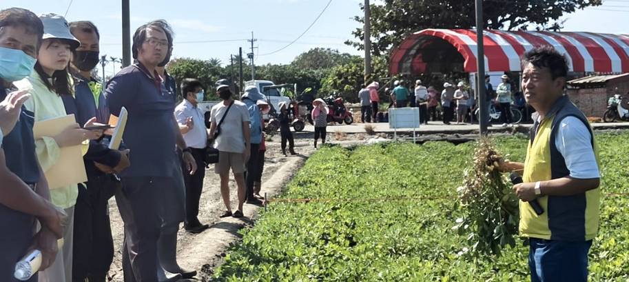 落花生土壤病原菌友善防治示範觀摩會與會人員反應熱烈