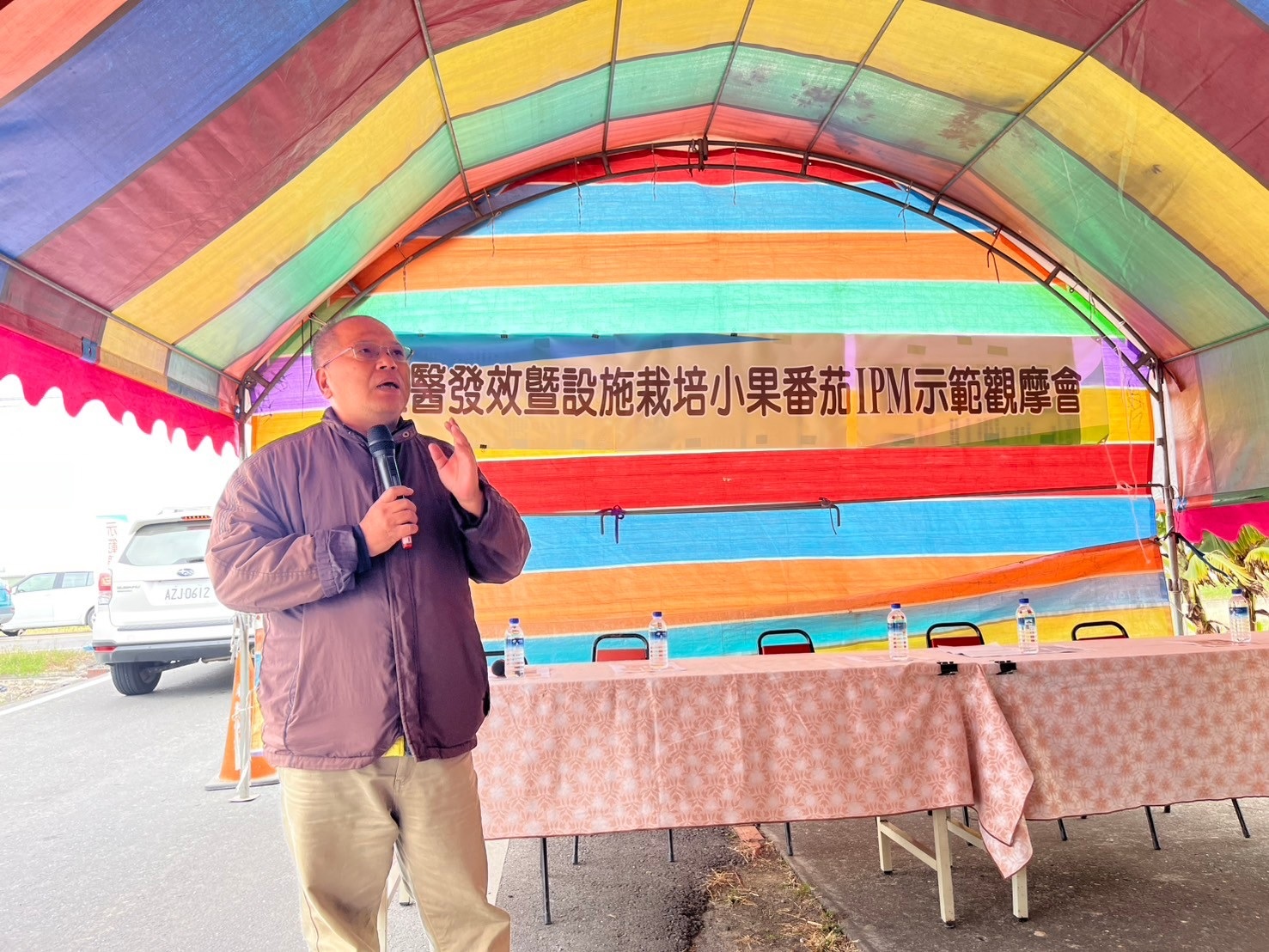 劉依昌助理研究員說明氣候變異下之栽培調適方法